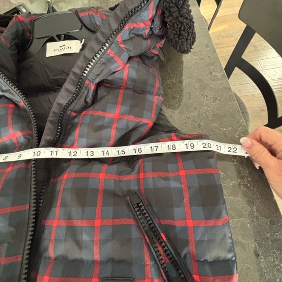 Coach Quilted -fur plaid Vest new Size medium - Picture 11 of 12